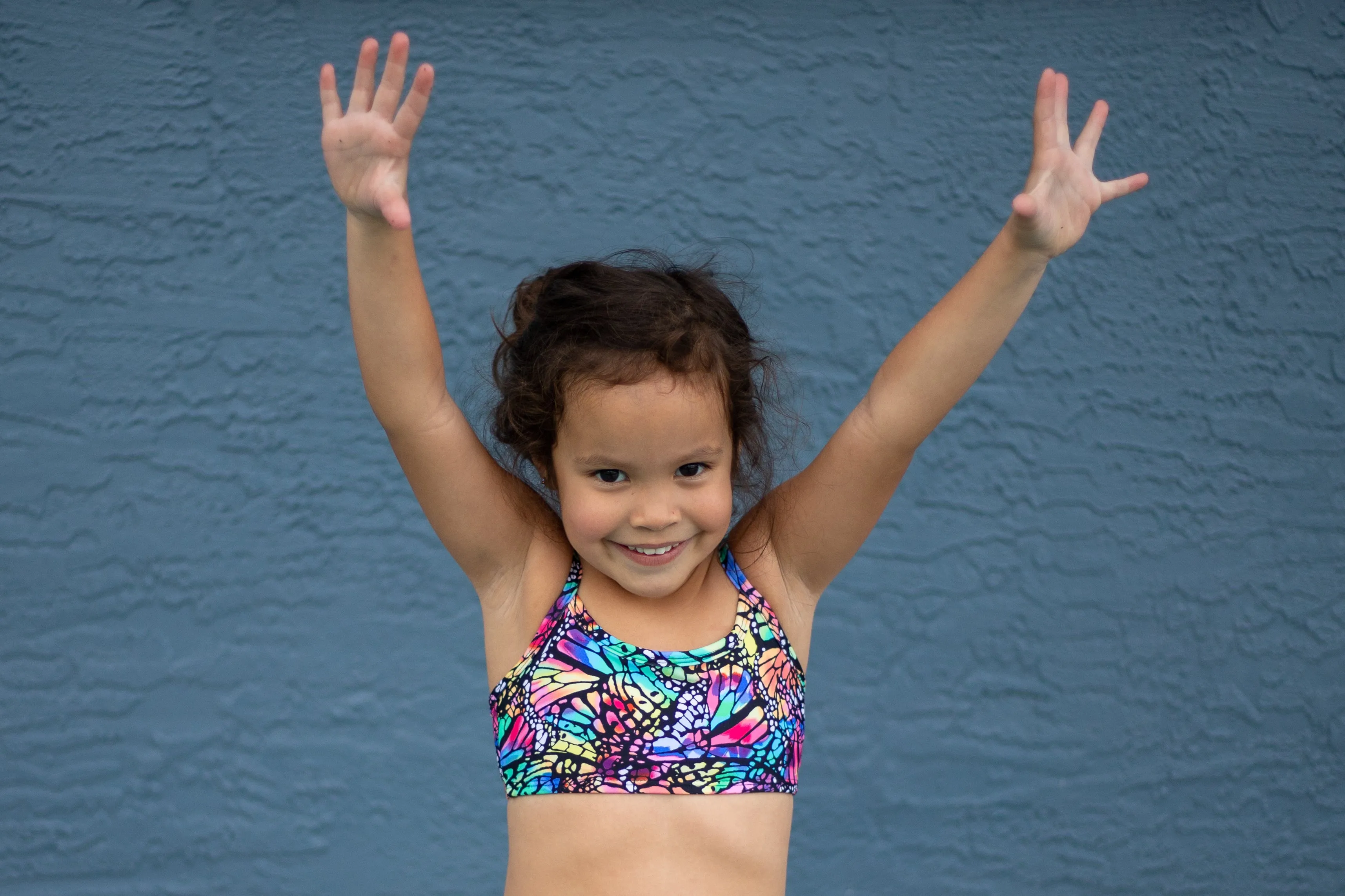 Girls UPF 50  Printed Bikini Swim Top  | Fuchsia Black Tie Dye