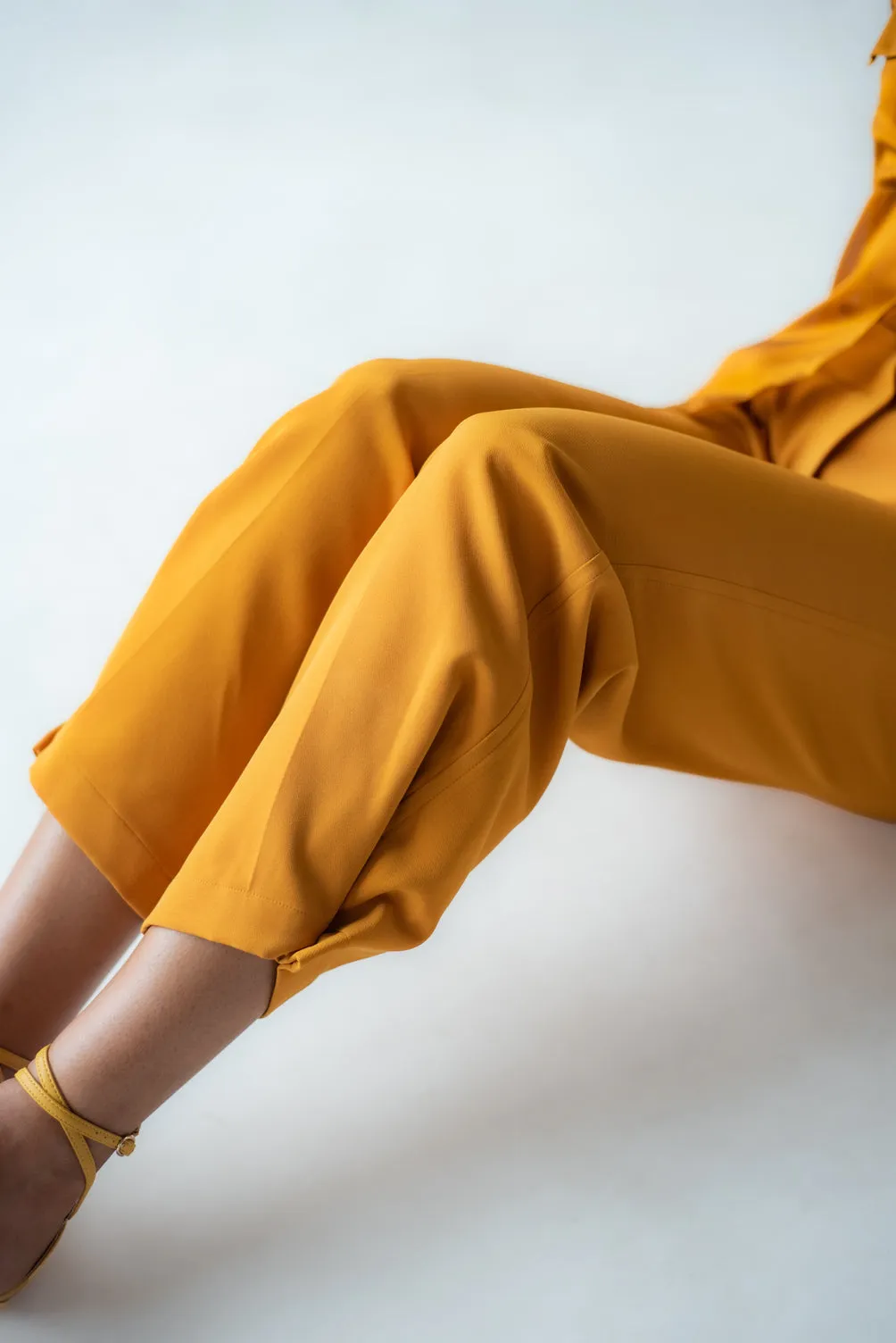 High-waisted carrot-fit trousers